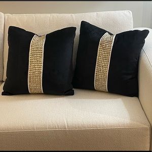Custom made throw pillows